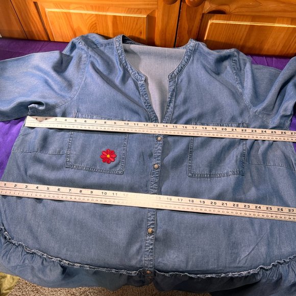 ๐Body Flirt Beautiful Button Down Dress - Breathable Fabrics - Trumpet Sleeves - Picture 10 of 16